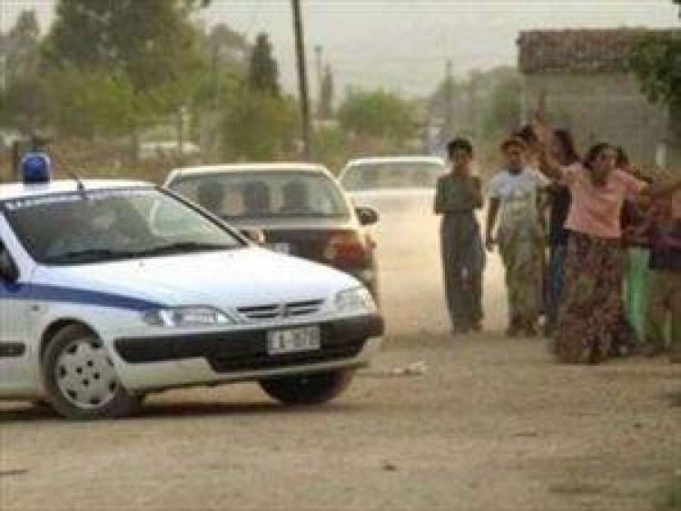 &Sigma;&upsilon;&mu;&pi;&lambda;&omicron;&kappa;ή &sigma;&epsilon; &kappa;&alpha;&tau;&alpha;&upsilon;&lambda;&iota;&sigma;&mu;ό &Rho;&omicron;&mu;ά &mu;&epsilon; &tau;έ&sigma;&sigma;&epsilon;&rho;&iota;&sigmaf; &nu;&epsilon;&kappa;&rho;&omicron;ύ&sigmaf;