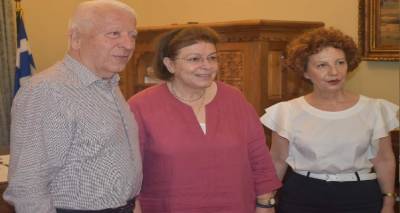 &Sigma;&tau;&eta; &Lambda;έ&sigma;&beta;&omicron; &eta; &Upsilon;&pi;. &Pi;&omicron;&lambda;&iota;&tau;&iota;&sigma;&mu;&omicron;ύ: 25 έ&rho;&gamma;&alpha; &pi;&rho;&omicron;&sigmaf; &sigma;&upsilon;&zeta;ή&tau;&eta;&sigma;&eta; | 1 &alpha;&phi;&omicron;&rho;ά &tau;&eta; &Lambda;ή&mu;&nu;&omicron;