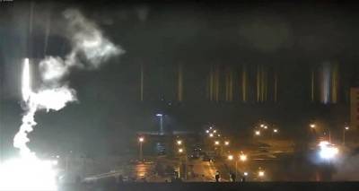 &Pi;ό&lambda;&epsilon;&mu;&omicron;&sigmaf; &sigma;&tau;&eta;&nu; &Omicron;&upsilon;&kappa;&rho;&alpha;&nu;ί&alpha;: &Sigma;&tau;&alpha; &laquo;&chi;έ&rho;&iota;&alpha;&raquo; &tau;&omega;&nu; &rho;&omega;&sigma;&iota;&kappa;ώ&nu; &delta;&upsilon;&nu;ά&mu;&epsilon;&omega;&nu; &tau;&omicron; &pi;&upsilon;&rho;&eta;&nu;&iota;&kappa;ό &epsilon;&rho;&gamma;&omicron;&sigma;&tau;ά&sigma;&iota;&omicron; &tau;&eta;&sigmaf; &Zeta;&alpha;&pi;&omicron;&rho;ί&zeta;&iota;&alpha;