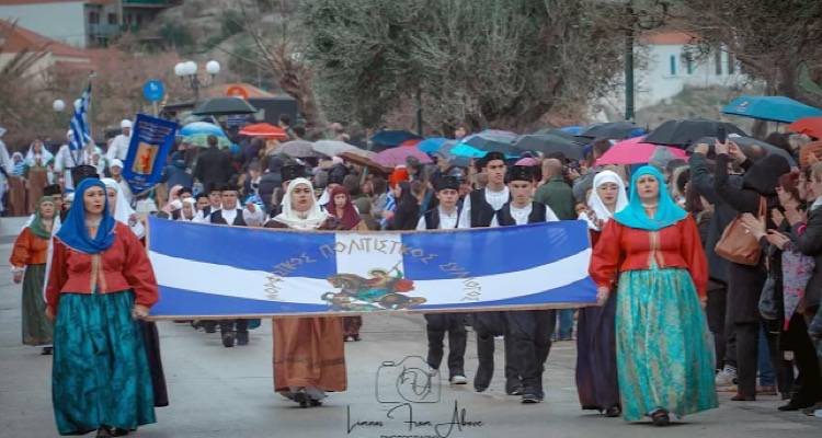 &Omicron;&iota; &nu;έ&epsilon;&sigmaf; &phi;&omicron;&rho;&epsilon;&sigma;&iota;έ&sigmaf; &tau;&omicron;&upsilon; &laquo;&Mu;&Epsilon;&Sigma; Ά&gamma;&iota;&omicron;&sigmaf; &Delta;&eta;&mu;ή&tau;&rho;&iota;&omicron;&sigmaf;&raquo; έ&kappa;&alpha;&nu;&alpha;&nu; &nu;&tau;&epsilon;&mu;&pi;&omicron;ύ&tau;&omicron; &sigma;&tau;&eta;&nu; &pi;&alpha;&rho;έ&lambda;&alpha;&sigma;&eta; &tau;&eta;&sigmaf; 25&eta;&sigmaf; &Mu;&alpha;&rho;&tau;ί&omicron;&upsilon; (photos)
