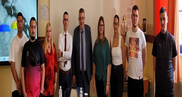 &Eta; &Delta;&iota;&epsilon;ύ&theta;&upsilon;&nu;&sigma;&eta; &tau;&eta;&sigmaf; EUROBANK &sigma;&tau;&eta; &Sigma;.&Alpha;.&Epsilon;.&Kappa; &Lambda;ή&mu;&nu;&omicron;&upsilon;