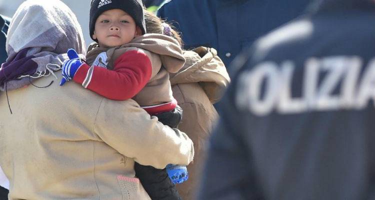 Έ&kappa;&tau;&alpha;&kappa;&tau;&eta; &Sigma;ύ&nu;&omicron;&delta;&omicron;&sigmaf; &Kappa;&omicron;&rho;&upsilon;&phi;ή&sigmaf; &gamma;&iota;&alpha; &tau;&omicron; &mu;&epsilon;&tau;&alpha;&nu;&alpha;&sigma;&tau;&epsilon;&upsilon;&tau;&iota;&kappa;ό