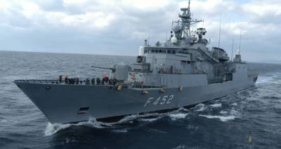 &Pi;&rho;ώ&tau;&eta; &epsilon;&mu;&pi;&lambda;&omicron;&kappa;ή &tau;&eta;&sigmaf; &Phi;&rho;&epsilon;&gamma;ά&tau;&alpha;&sigmaf; &laquo;Ύ&delta;&rho;&alpha;&raquo; | Έ&rho;&iota;&xi;&epsilon; &beta;&omicron;&lambda;έ&sigmaf; &sigma;&epsilon; 2 drones &tau;&omega;&nu; &Chi;&omicron;ύ&tau;&iota;