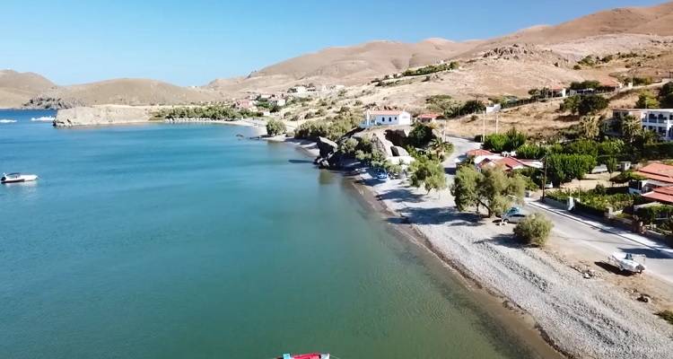 &Delta;&iota;&alpha;&mu;&alpha;&rho;&tau;&upsilon;&rho;ί&epsilon;&sigmaf; &lambda;&omicron;&upsilon;ό&mu;&epsilon;&nu;&omega;&nu; &sigma;&tau;&omicron;&nu; &Alpha;ϊ &Gamma;&iota;ά&nu;&nu;&eta; &gamma;&iota;&alpha; &kappa;&lambda;ή&sigma;&epsilon;&iota;&sigmaf; &sigma;&tau;ά&theta;&mu;&epsilon;&upsilon;&sigma;&eta;&sigmaf;: &laquo;&Lambda;ί&gamma;&epsilon;&sigmaf; &mu;έ&rho;&epsilon;&sigmaf; έ&mu;&epsilon;&iota;&nu;&alpha;&nu;, &alpha;&sigmaf; &upsilon;&pi;ά&rho;&xi;&epsilon;&iota; &epsilon;&lambda;&alpha;&sigma;&tau;&iota;&kappa;ό&tau;&eta;&tau;&alpha;&raquo;