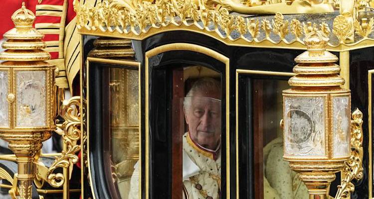 &Mu;&epsilon; &beta;&upsilon;&zeta;&alpha;&nu;&tau;&iota;&nu;ό ύ&mu;&nu;&omicron; &sigma;&tau;&alpha; &epsilon;&lambda;&lambda;&eta;&nu;&iota;&kappa;ά &eta; &tau;&epsilon;&lambda;&epsilon;&tau;ή &sigma;&tau;έ&psi;&eta;&sigmaf; &tau;&omicron;&upsilon; &beta;&alpha;&sigma;&iota;&lambda;&iota;ά &Kappa;&alpha;&rho;ό&lambda;&omicron;&upsilon; (video)