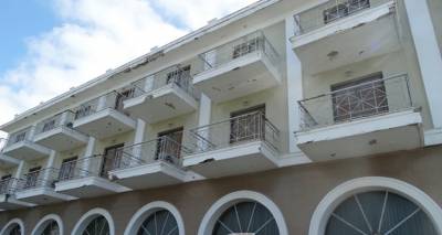 &Lambda;ή&mu;&nu;&omicron;&sigmaf;: Ά&delta;&epsilon;&iota;&alpha; &alpha;&nu;&alpha;&beta;ά&theta;&mu;&iota;&sigma;&eta;&sigmaf; &gamma;&iota;&alpha; &tau;&omicron; &xi;&epsilon;&nu;&omicron;&delta;&omicron;&chi;&epsilon;ί&omicron; &laquo;&Kappa;ά&sigma;&tau;&rho;&omicron;&raquo;
