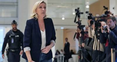 Τι σημαίνει για τη Γαλλία το μπλόκο στην προεδρική υποψηφιότητα της Λεπέν