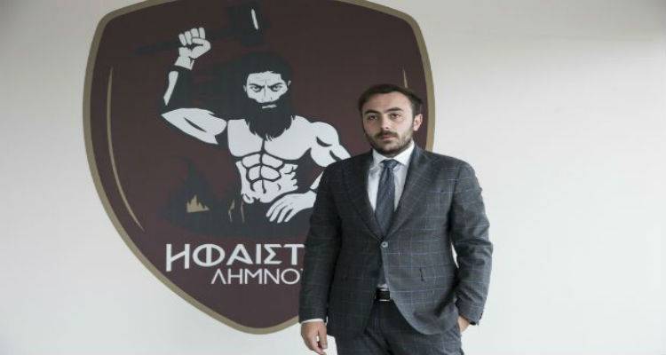 &Mu;&pi;&omicron;ύ&mu;&pi;&omicron;&upsilon;&rho;&alpha;&sigmaf;: "Έ&chi;&omega; έ&nu;&alpha; ό&nu;&epsilon;&iota;&rho;&omicron; &gamma;&iota;&alpha; &tau;&omicron;&nu; &Eta;&phi;&alpha;&iota;&sigma;&tau;&omicron; &kappa;&alpha;&iota; &tau;&eta; &Lambda;ή&mu;&nu;&omicron;!"