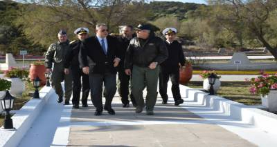&Epsilon;&pi;ί&sigma;&kappa;&epsilon;&psi;&eta; &Kappa;&alpha;&mu;&mu;έ&nu;&omicron;&upsilon; &sigma;&tau;&eta;&nu; 135 &Sigma;&mu;&eta;&nu;&alpha;&rho;&chi;ί&alpha; &Mu;ά&chi;&eta;&sigmaf; &kappa;&alpha;&iota; &sigma;&tau;&eta; &Phi;&rho;&epsilon;&gamma;ά&tau;&alpha; &laquo;&Lambda;ή&mu;&nu;&omicron;&sigmaf;&raquo; (photos)