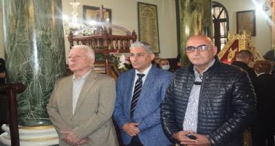 &Mu;έ&nu;&epsilon;&iota; &omicron; &Alpha;&lambda;&alpha;&tau;&zeta;ά&sigmaf; &mu;έ&chi;&rho;&iota; &tau;&omicron; &Mu;άϊ&omicron; &mu;&epsilon; &pi;&alpha;&rho;ά&tau;&alpha;&sigma;&eta; &theta;&eta;&tau;&epsilon;ί&alpha;&sigmaf; | &Sigma;&tau;&omicron;&upsilon;&sigmaf;&hellip; &delta;&upsilon;&omicron;, &tau;&rho;ί&tau;&omicron;&sigmaf; &delta;&epsilon;&nu; &chi;&omega;&rho;ά&epsilon;&iota;!