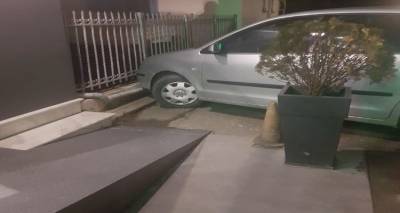 &Lambda;ή&mu;&nu;&omicron;&sigmaf;: &Pi;&rho;&omicron;&sigma;&beta;&alpha;&sigma;&iota;&mu;ό&tau;&eta;&tau;&alpha; ή &kappa;&omicron;&iota;&nu;&omega;&nu;&iota;&kappa;ή &alpha;&delta;&iota;&alpha;&phi;&omicron;&rho;ί&alpha;;