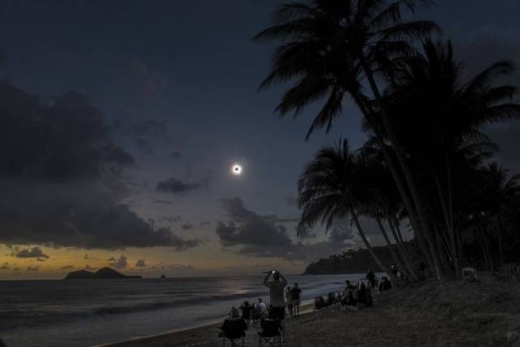 Ο Λημνιός φωτογράφος Λουκάς Χαψής αποκαλύπτει και αποκαλύπτεται... (photos)