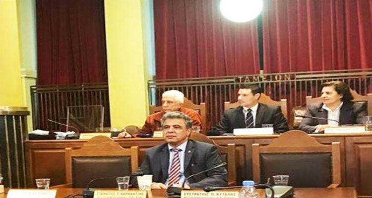 &laquo;&Alpha;&kappa;&rho;&omicron;&beta;&alpha;&tau;&epsilon;ί&raquo; &chi;&omega;&rho;ί&sigmaf; &sigma;&upsilon;&mu;&mu;ά&chi;&omicron;&upsilon;&sigmaf;