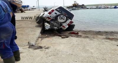 ΙΧ έπεσε στο λιμάνι της Νέας Κούταλης (photos)