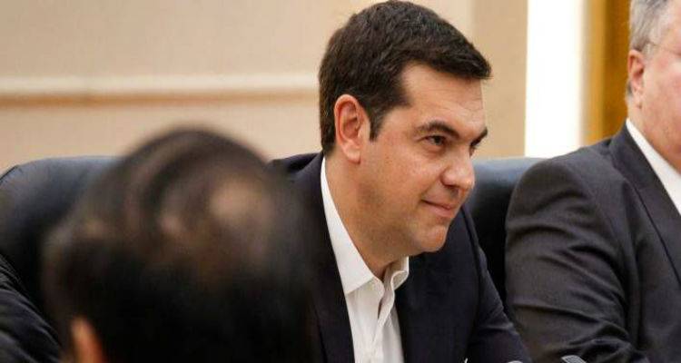 &Tau;&omicron; &Mu;&alpha;&xi;ί&mu;&omicron;&upsilon; &tau;&rho;έ&chi;&epsilon;&iota; &nu;&alpha; &pi;&rho;&omicron;&lambda;ά&beta;&epsilon;&iota; &pi;&rho;&iota;&nu; &tau;&alpha; &phi;&theta;&iota;&nu;&omicron;&pi;&omega;&rho;&iota;&nu;ά &zeta;ό&rho;&iota;&alpha;: &Epsilon;&kappa;&lambda;&omicron;&gamma;&iota;&kappa;ό&sigmaf; &nu;ό&mu;&omicron;&sigmaf;, &kappa;&alpha;&theta;&eta;&mu;&epsilon;&rho;&iota;&nu;ό&tau;&eta;&tau;&alpha;, &alpha;&nu;&alpha;&sigma;&chi;&eta;&mu;&alpha;&tau;&iota;&sigma;&mu;ό&sigmaf;