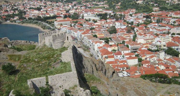 Μύρινα: Εργασίες αποκατάστασης οδοστρώματος στην οδό Αργοναυτών