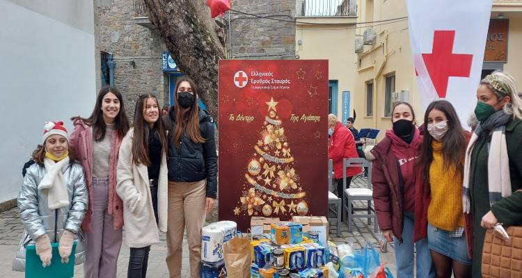 Το ΓΕΛ Μύρινας «πότισε» το «Δέντρο της Αγάπης»