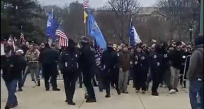 ΗΠΑ: Σύσταση επιτροπής για τη διερεύνηση της επίθεσης στο Καπιτώλιο