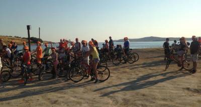 &Pi;&epsilon;&tau;ά&lambda;&iota; &kappa;&alpha;&iota; &chi;&alpha;&rho;ά &sigma;&tau;&eta;&nu; 5&eta; &Pi;&omicron;&delta;&eta;&lambda;&alpha;&tau;&omicron;&pi;&omicron;&rho;&epsilon;ί&alpha; &sigma;&tau;&omicron; &Pi;&omicron;&rho;&tau;&iota;&alpha;&nu;&omicron;ύ (photos + video)