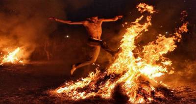 &Omicron;&iota; &laquo;&kappa;&alpha;&kappa;&alpha;&nu;&omicron;ύ&rho;&epsilon;&sigmaf;&raquo; &alpha;&nu;&alpha;&beta;&iota;ώ&nu;&omicron;&upsilon;&nu; &kappa;&alpha;&iota; &phi;έ&tau;&omicron;&sigmaf; &sigma;&tau;&omicron;&nu; &Pi;&lambda;&alpha;&tau;ύ