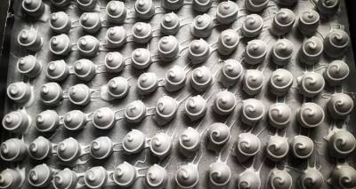 &Beta;&epsilon;&nu;&iota;&zeta;&epsilon;&lambda;&iota;&kappa;ά: &Tau;&alpha; &pi;&alpha;&rho;&alpha;&delta;&omicron;&sigma;&iota;&alpha;&kappa;ά &gamma;&lambda;&upsilon;&kappa;ά &tau;&eta;&sigmaf; &Lambda;ή&mu;&nu;&omicron;&upsilon; &pi;&omicron;&upsilon; &epsilon;&nu;&theta;&omicron;&upsilon;&sigma;ί&alpha;&sigma;&alpha;&nu; &tau;&omicron;&nu; &Epsilon;&lambda;&epsilon;&upsilon;&theta;έ&rho;&iota;&omicron; &Beta;&epsilon;&nu;&iota;&zeta;έ&lambda;&omicron; &kappa;&alpha;&iota; &pi;ή&rho;&alpha;&nu; &tau;&omicron; ό&nu;&omicron;&mu;ά &tau;&omicron;&upsilon;