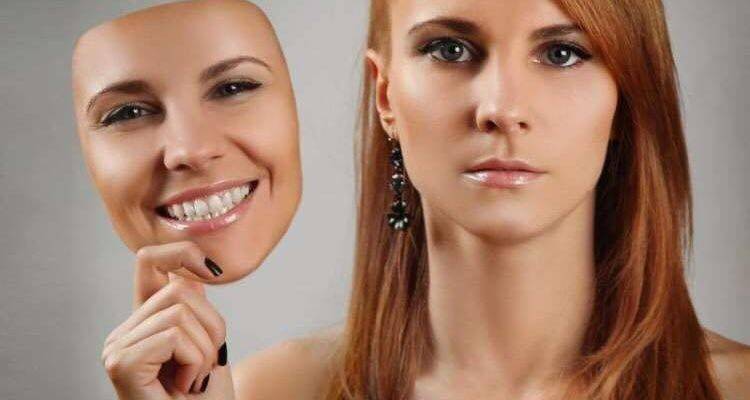 «Ζωτικόν ψεύδος»  Είμαστε αυτό που φαινόμαστε;