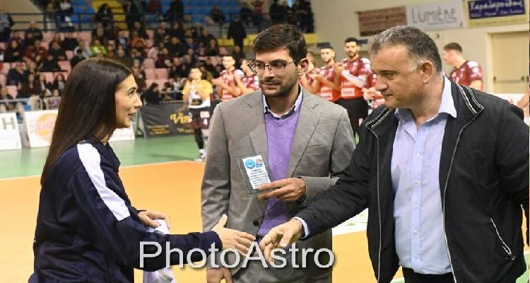 Ά&theta;&lambda;&omicron;&sigmaf; &Omicron;&rho;&epsilon;&sigma;&tau;&iota;ά&delta;&alpha;&sigmaf;: &Tau;ί&mu;&eta;&sigma;&epsilon; &tau;&omicron;&nu; &ldquo;&Alpha;&epsilon;&tau;ό &Lambda;ή&mu;&nu;&omicron;&upsilon;&rdquo;, &tau;&eta;&nu; &omicron;&mu;ά&delta;&alpha; &tau;&omicron;&upsilon; &alpha;&epsilon;ί&mu;&nu;&eta;&sigma;&tau;&omicron;&upsilon; &Nu;ί&kappa;&omicron;&upsilon; &Sigma;&alpha;&mu;&alpha;&rho;ά