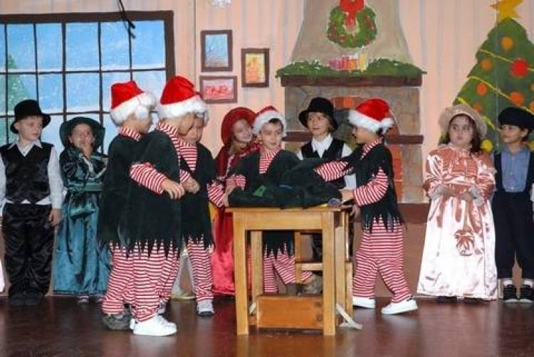 Χριστουγεννάτικο Bazaar και διαγωνισμός ζωγραφικής απο το Νηπιαγωγείο Πλατέος