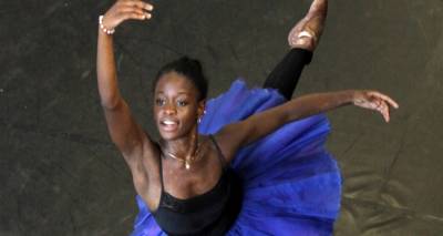 &Pi;έ&theta;&alpha;&nu;&epsilon; &eta; &pi;&rho;&omega;&tau;&omicron;&pi;ό&rho;&omicron;&sigmaf; &mu;&pi;&alpha;&lambda;&alpha;&rho;ί&nu;&alpha; Michaela DePrince &sigma;&epsilon; &eta;&lambda;&iota;&kappa;ί&alpha; 29 &epsilon;&tau;ώ&nu; | &Epsilon;ί&chi;&epsilon; &sigma;&upsilon;&nu;&epsilon;&rho;&gamma;&alpha;&sigma;&tau;&epsilon;ί &mu;&epsilon; &tau;&eta;&nu; &Mu;&pi;&iota;&gamma;&iota;&omicron;&nu;&sigma;έ