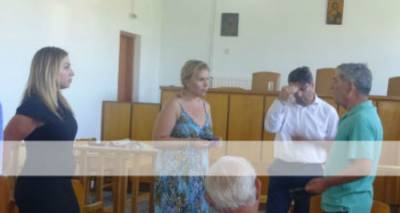 &Sigma;&tau;&alpha; &delta;&iota;&kappa;&alpha;&sigma;&tau;ή&rho;&iota;&alpha; &xi;&alpha;&nu;ά &omicron; &Delta;ή&mu;&omicron;&sigmaf; &Lambda;ή&mu;&nu;&omicron;&upsilon; &kappa;&alpha;&iota; &eta; &Epsilon;&nu;&omicron;&rho;ί&alpha; &tau;&eta;&sigmaf; &Pi;&alpha;&nu;&alpha;&gamma;ί&alpha;&sigmaf; &tau;&omicron;&upsilon; &Tau;&sigma;&alpha;&sigmaf;