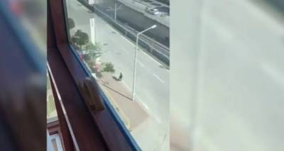 &Tau;&omicron;&upsilon;&rho;&kappa;ί&alpha;: Έ&nu;&omicron;&pi;&lambda;&eta; &epsilon;&pi;ί&theta;&epsilon;&sigma;&eta; &sigma;&epsilon; &tau;&omicron;&pi;&iota;&kappa;ά &gamma;&rho;&alpha;&phi;&epsilon;ί&alpha; &tau;&omicron;&upsilon; AKP