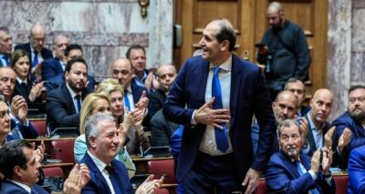 &Tau;&alpha; &sigma;&upsilon;&lambda;&lambda;&upsilon;&pi;&eta;&tau;ή&rho;&iota;&alpha; &tau;&omicron;&upsilon; &pi;&omicron;&lambda;&iota;&tau;&iota;&kappa;&omicron;ύ &kappa;ό&sigma;&mu;&omicron;&upsilon; &gamma;&iota;&alpha; &tau;&omicron;&nu; &theta;ά&nu;&alpha;&tau;&omicron; &tau;&omicron;&upsilon; &Alpha;&pi;ό&sigma;&tau;&omicron;&lambda;&omicron;&upsilon; &Beta;&epsilon;&sigma;&upsilon;&rho;ό&pi;&omicron;&upsilon;&lambda;&omicron;&upsilon;