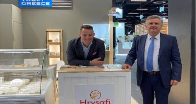 &Mu;. &Chi;&rho;&upsilon;&sigma;ά&phi;&eta;&sigmaf;: "Έ&chi;&epsilon;&iota; &phi;ύ&gamma;&epsilon;&iota; &alpha;&pi;ό &tau;&omicron; &lambda;&epsilon;&xi;&iota;&lambda;ό&gamma;&iota;&omicron; &tau;&omega;&nu; &kappa;&upsilon;&beta;&epsilon;&rho;&nu;ή&sigma;&epsilon;&omega;&nu; &pi;&iota;&alpha; &eta; &lambda;έ&xi;&eta; &nu;&eta;&sigma;&iota;&omega;&tau;&iota;&kappa;ό&tau;&eta;&tau;&alpha;"