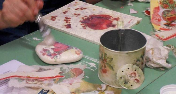 Κατασκευές ενηλίκων με την τεχνική του ντεκουπάζ από το ΛτΕ Λήμνου (photos)