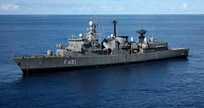 &laquo;&Mu;&epsilon; &Alpha;&rho;&epsilon;&tau;ή &kappa;&alpha;&iota; &Tau;ό&lambda;&mu;&eta;&raquo;: &Eta; &kappa;&alpha;&theta;&eta;&mu;&epsilon;&rho;&iota;&nu;ό&tau;&eta;&tau;&alpha; &tau;&omega;&nu; &mu;&epsilon;&lambda;ώ&nu; &tau;&omicron;&upsilon; &pi;&lambda;&eta;&rho;ώ&mu;&alpha;&tau;&omicron;&sigmaf; &tau;&eta;&sigmaf; &Phi;&rho;&epsilon;&gamma;ά&tau;&alpha;&sigmaf; &laquo;&Lambda;ή&mu;&nu;&omicron;&sigmaf;&raquo;