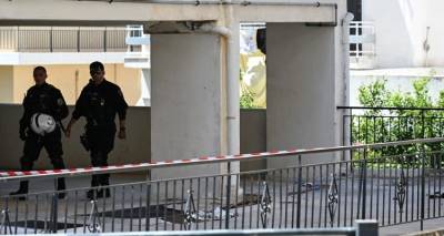&Eta; &tau;&rho;&alpha;&gamma;&omega;&delta;ί&alpha; &tau;&eta;&sigmaf; &Eta;&lambda;&iota;&omicron;ύ&pi;&omicron;&lambda;&eta;&sigmaf;: &Pi;ώ&sigmaf; &delta;ύ&omicron; &kappa;&omicron;&rho;ί&tau;&sigma;&iota;&alpha; 17 &epsilon;&tau;ώ&nu; έ&phi;&tau;&alpha;&sigma;&alpha;&nu; &sigma;&tau;&eta;&nu; &pi;&tau;ώ&sigma;&eta; &sigma;&tau;&omicron; &kappa;&epsilon;&nu;ό; &Beta;&alpha;&rho;&alpha;ί&nu;&omicron;&upsilon;&nu; &tau;&alpha; &epsilon;&rho;&omega;&tau;ή&mu;&alpha;&tau;&alpha;