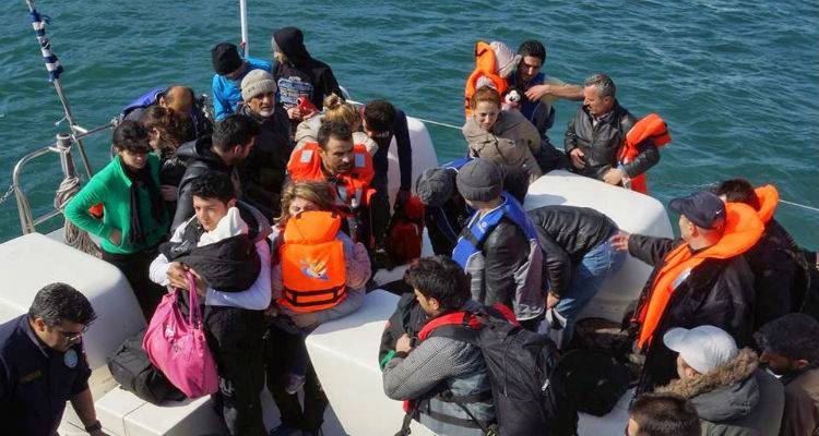 Βρέφη και ανήλικα παιδιά ανάμεσα στους Σύριους μετανάστες που έφτασαν Λήμνο (mp3)