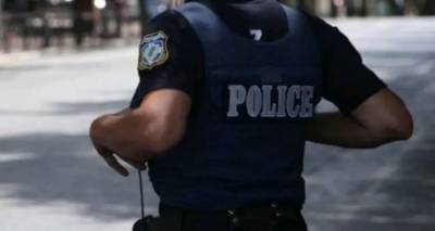 &Eta;&rho;ά&kappa;&lambda;&epsilon;&iota;&omicron;: &Delta;ά&gamma;&kappa;&omega;&sigma;&epsilon; &alpha;&sigma;&tau;&upsilon;&nu;&omicron;&mu;&iota;&kappa;ό &sigma;&tau;&omicron; &pi;&rho;ό&sigma;&omega;&pi;&omicron; &pi;&omicron;&upsilon; &tau;&omicron;&nu; &sigma;&tau;&alpha;&mu;ά&tau;&eta;&sigma;&epsilon; &gamma;&iota;&alpha; έ&lambda;&epsilon;&gamma;&chi;&omicron;, &tau;&omicron;&upsilon; έ&kappa;&omicron;&psi;&epsilon; &kappa;&omicron;&mu;&mu;ά&tau;&iota; (&phi;&omega;&tau;&omicron;&gamma;&rho;&alpha;&phi;ί&alpha;)