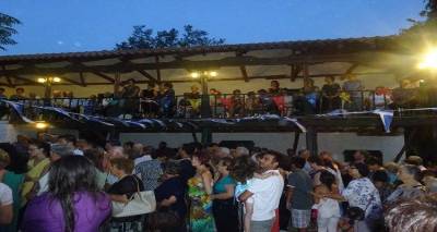 Πλήθος πιστών στο πανηγύρι της «Αγιά Σωτήρας» στη Λήμνο  (photos)