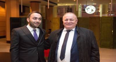 &Tau;&eta;&nu; &omicron;&iota;&kappa;&omicron;&gamma;έ&nu;&epsilon;&iota;&alpha; &Mu;&pi;&omicron;ύ&mu;&pi;&omicron;&upsilon;&rho;&alpha; &theta;&alpha; &tau;&iota;&mu;ή&sigma;&epsilon;&iota; &omicron; &Alpha;&iota;&omicron;&lambda;&iota;&kappa;ό&sigmaf; &Mu;&upsilon;&tau;&iota;&lambda;ή&nu;&eta;&sigmaf;