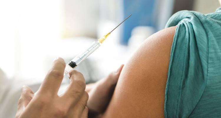 Έ&gamma;&iota;&nu;&epsilon; &chi;&tau;&epsilon;&sigmaf; &sigma;&tau;&eta;&nu; &Epsilon;&lambda;&lambda;ά&delta;&alpha; &tau;&omicron; &pi;&rho;ώ&tau;&omicron; &epsilon;&mu;&beta;ό&lambda;&iota;&omicron; &kappa;&alpha;&tau;ά &tau;&omicron;&upsilon; &kappa;&alpha;&rho;&kappa;ί&nu;&omicron;&upsilon;
