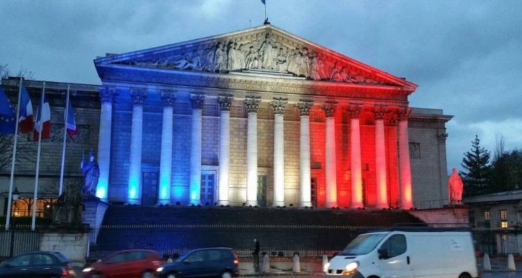 &Mu;έ&tau;&rho;&eta;&sigma;&eta; Elabe: &Mu;ό&nu;&omicron; 30% &tau;&omega;&nu; &Gamma;ά&lambda;&lambda;&omega;&nu; &epsilon;&pi;&iota;&theta;&upsilon;&mu;&omicron;ύ&nu; &kappa;&upsilon;&beta;έ&rho;&nu;&eta;&sigma;&eta; &alpha;&pi;&omicron;&kappa;&lambda;&epsilon;&iota;&sigma;&tau;&iota;&kappa;ά &alpha;&pi;ό &tau;&eta;&nu; &Alpha;&rho;&iota;&sigma;&tau;&epsilon;&rho;ά