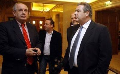 &Alpha;&nu;&epsilon;&xi;ά&rho;&tau;&eta;&tau;&omicron;&iota; Έ&lambda;&lambda;&eta;&nu;&epsilon;&sigmaf;: &Pi;&alpha;&rho;&alpha;ί&tau;&eta;&sigma;&eta; &beta;ό&mu;&beta;&alpha; &alpha;&pi;ό &tau;&omicron;&nu; &Tau;έ&rho;&epsilon;&nu;&sigmaf; &Kappa;&omicron;&upsilon;ί&kappa;