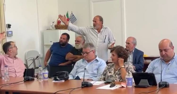 &Eta; &pi;&alpha;&rho;έ&mu;&beta;&alpha;&sigma;&eta; &tau;&omicron;&upsilon; &alpha;&gamma;&rho;&omicron;&tau;&omicron;&kappa;&tau;&eta;&nu;&omicron;&tau;&rho;ό&phi;&omicron;&upsilon; &Alpha;&rho;&gamma;ύ&rho;&eta; &Chi;&alpha;&rho;&kappa;ό&tau;&sigma;&iota;&kappa;&alpha; &sigma;&tau;&omicron; &chi;&theta;&epsilon;&sigma;&iota;&nu;ό &Pi;&epsilon;&rho;&iota;&phi;&epsilon;&rho;&epsilon;&iota;&alpha;&kappa;ό &Sigma;&upsilon;&mu;&beta;&omicron;ύ&lambda;&iota;&omicron;