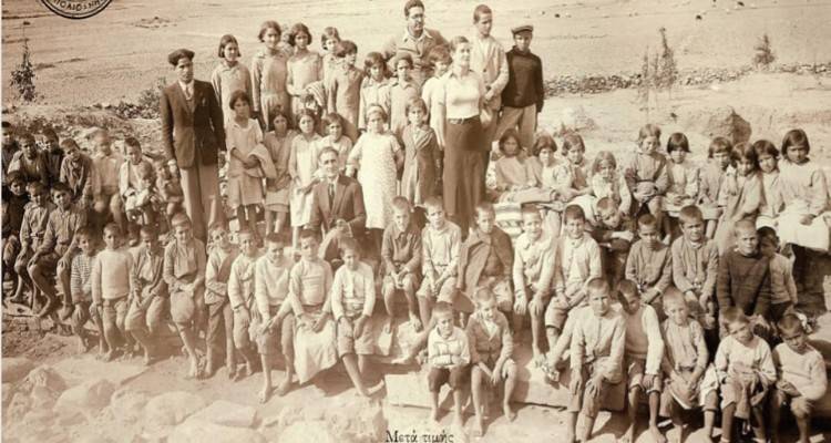 &Lambda;ή&mu;&nu;&omicron;&sigmaf;: &Tau;&omicron; &Sigma;ά&beta;&beta;&alpha;&tau;&omicron; &eta; &Iota;&tau;&alpha;&lambda;&iota;&kappa;ή &alpha;&rho;&chi;&alpha;&iota;&omicron;&lambda;&omicron;&gamma;&iota;&kappa;ή &sigma;&chi;&omicron;&lambda;ή &sigma;&tau;&alpha; &Kappa;&alpha;&mu;ί&nu;&iota;&alpha; &tau;&eta;&sigmaf; &Lambda;ή&mu;&nu;&omicron;&upsilon;