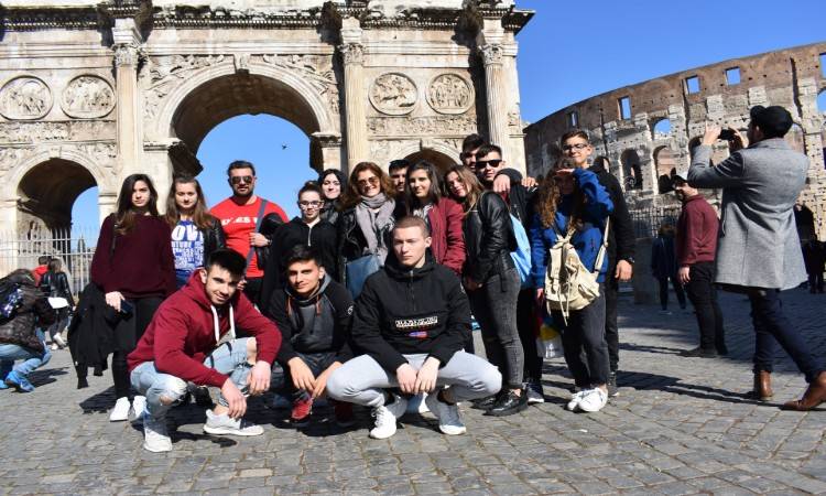 &laquo;&Epsilon;&Pi;&Alpha;.&Lambda;. &Mu;ύ&rho;&iota;&nu;&alpha;&sigmaf;: &Epsilon;&pi;ί&sigma;&kappa;&epsilon;&psi;&eta; &sigma;&tau;&eta;&nu; &Iota;&tau;&alpha;&lambda;ί&alpha; &sigma;&tau;&omicron; &pi;&lambda;&alpha;ί&sigma;&iota;&omicron; &tau;&omicron;&upsilon; &Epsilon;&upsilon;&rho;&omega;&pi;&alpha;ϊ&kappa;&omicron;ύ &Pi;&rho;&omicron;&gamma;&rho;ά&mu;&mu;&alpha;&tau;&omicron;&sigmaf; Erasmus+&raquo;