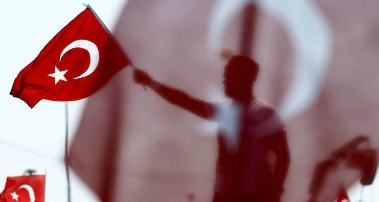 &Sigma;&tau;&eta;&nu; &laquo;&alpha;&gamma;&kappa;&alpha;&lambda;&iota;ά&raquo; &tau;&omicron;&upsilon; &Delta;&Nu;&Tau; &omicron;&delta;&epsilon;ύ&epsilon;&iota; &eta; &Tau;&omicron;&upsilon;&rho;&kappa;ί&alpha; | Ά&rho;&omicron;&nu; ά&rho;&omicron;&nu; &sigma;&upsilon;&nu;&omicron;&mu;&iota;&lambda;ί&epsilon;&sigmaf; &mu;&epsilon; &Eta;&Pi;&Alpha; &kappa;&alpha;&iota; &Gamma;&epsilon;&rho;&mu;&alpha;&nu;ί&alpha;