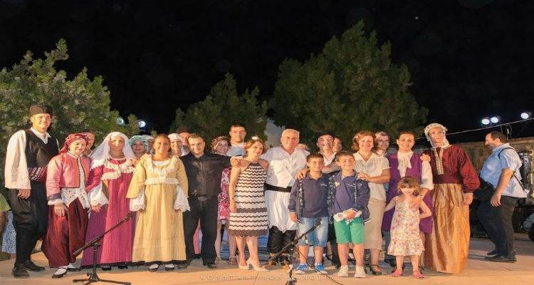 &laquo;&Eta; &xi;&epsilon;&nu;&iota;&tau;&iota;ά &tau;&omicron; &chi;&alpha;ί&rho;&epsilon;&tau;&alpha;&iota;&raquo;: &Mu;&omicron;&upsilon;&sigma;&iota;&kappa;&omicron;&chi;&omicron;&rho;&epsilon;&upsilon;&tau;&iota;&kappa;ή &pi;&alpha;&rho;ά&sigma;&tau;&alpha;&sigma;&eta; &alpha;&pi;ό &tau;&omicron; &Lambda;ύ&kappa;&epsilon;&iota;&omicron; &Epsilon;&lambda;&lambda;&eta;&nu;ί&delta;&omega;&nu; &Lambda;ή&mu;&nu;&omicron;&upsilon;