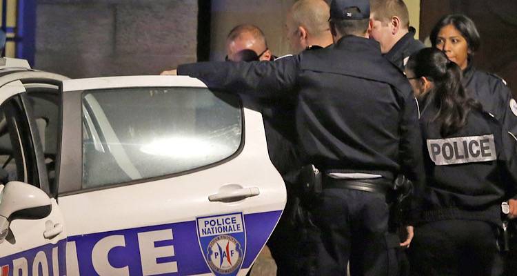 &Sigma;&omicron;&kappa; &sigma;&tau;&eta; &Gamma;&alpha;&lambda;&lambda;ί&alpha;: 14&chi;&rho;&omicron;&nu;&omicron; &kappa;&omicron;&rho;ί&tau;&sigma;&iota; έ&pi;&epsilon;&sigma;&epsilon; &sigma;&epsilon; &kappa;ώ&mu;&alpha; -&Tau;&omicron; &xi;&upsilon;&lambda;&omicron;&kappa;ό&pi;&eta;&sigma;&alpha;&nu; ά&gamma;&rho;&iota;&alpha; έ&phi;&eta;&beta;&omicron;&iota;, έ&xi;&omega; &alpha;&pi;ό &sigma;&chi;&omicron;&lambda;&epsilon;ί&omicron;