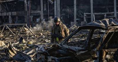 Εφιάλτης στη Μαριούπολη, οι Ρώσοι «πνίγουν» την πόλη, 100.000 οι εγκλωβισμένοι -Ολες οι εξελίξεις